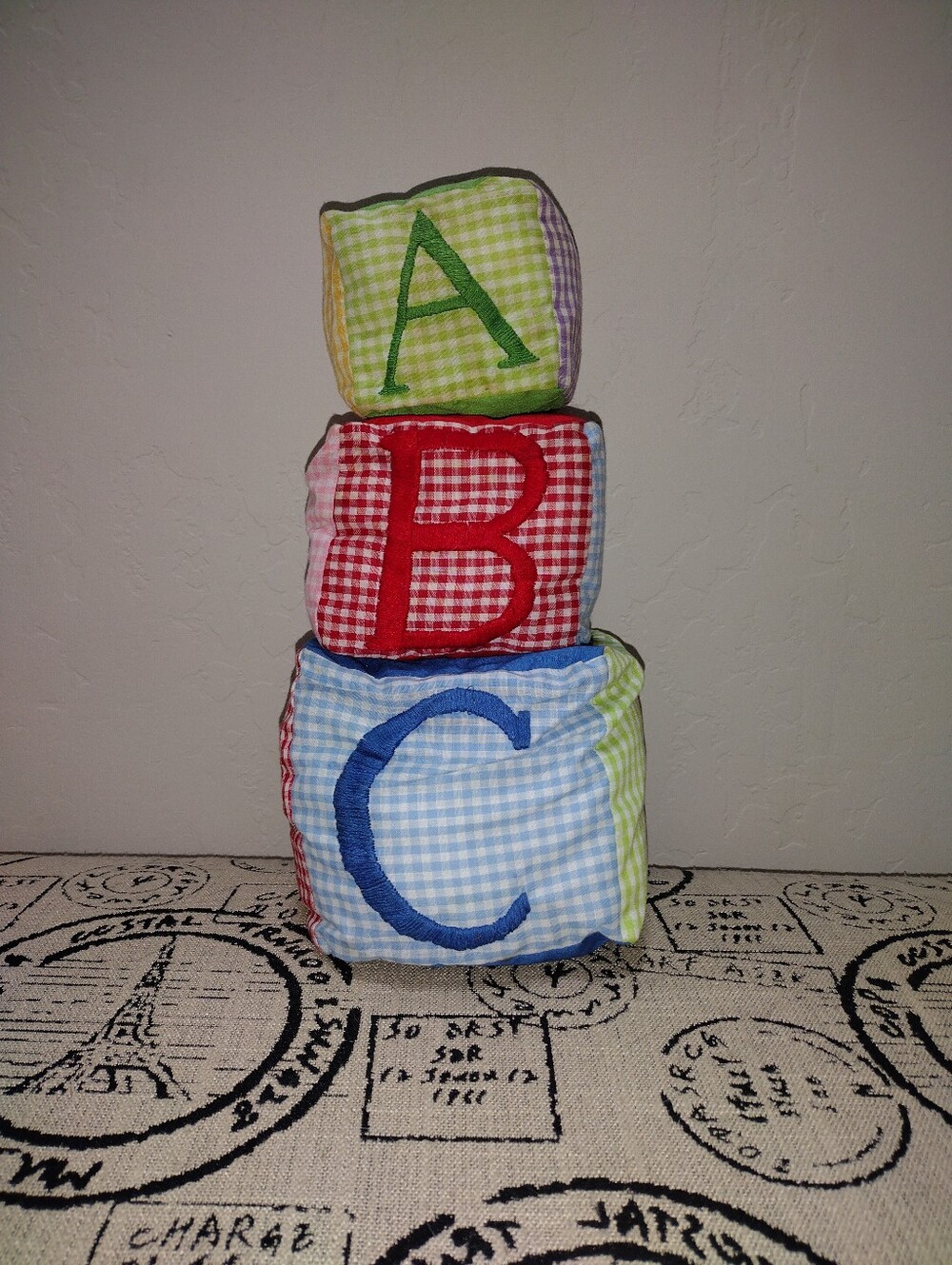 Plush Embroidered ABC blocks for baby, easy to pick up and soft enough not to hu